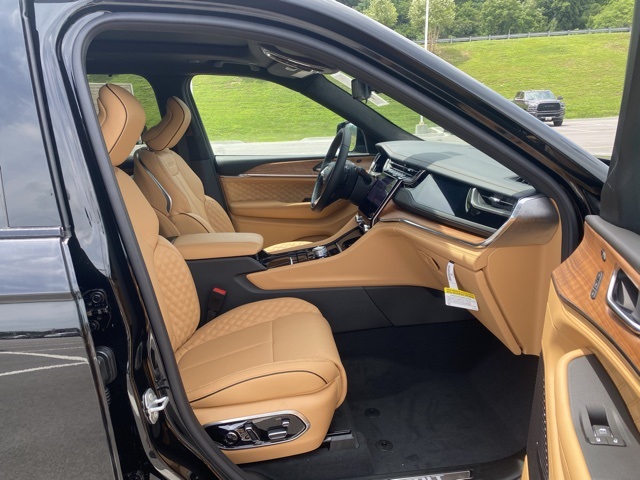 new 2025 Jeep Grand Cherokee L car, priced at $63,625