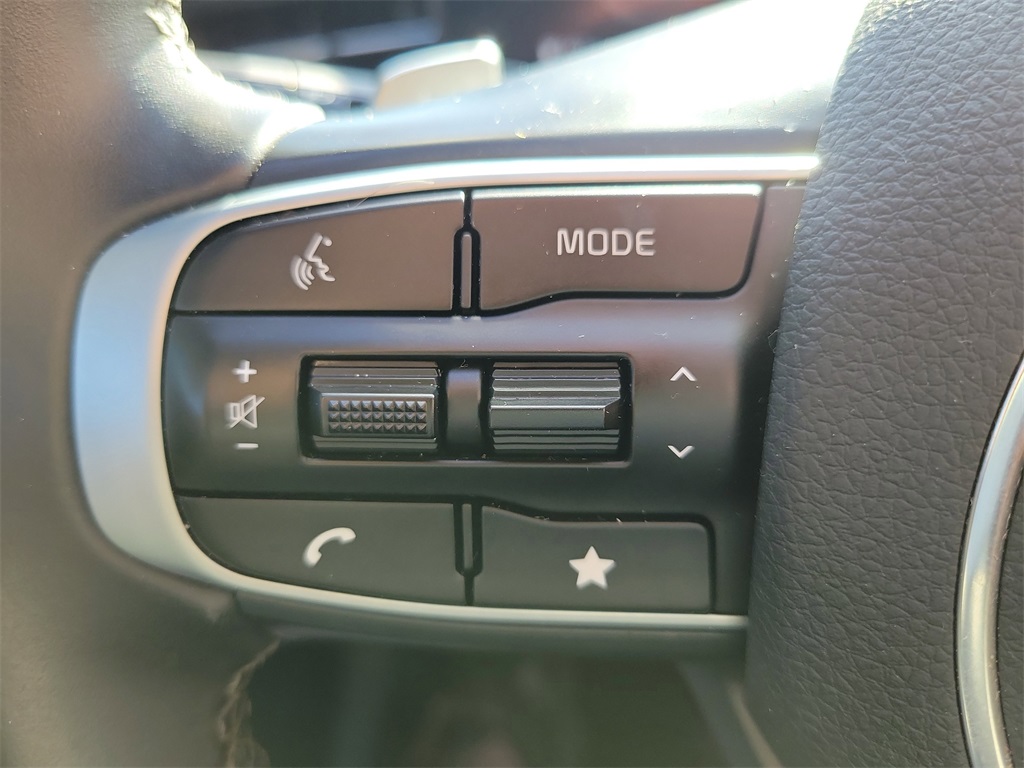 used 2025 Kia K5 car, priced at $29,998