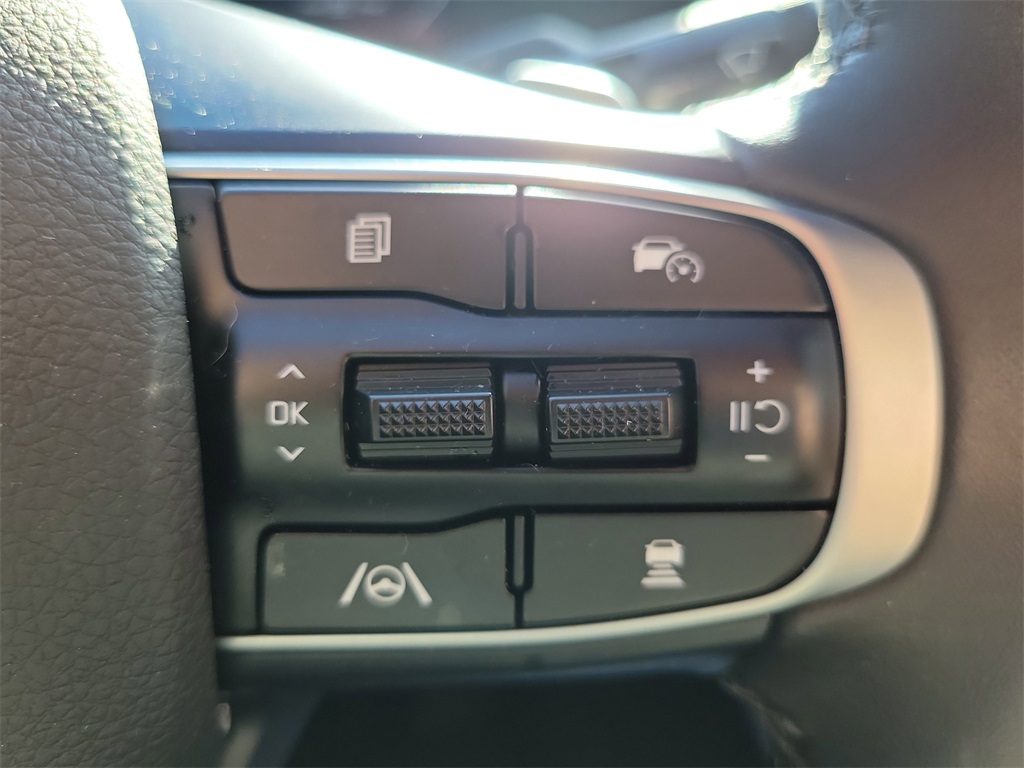 used 2025 Kia K5 car, priced at $29,998