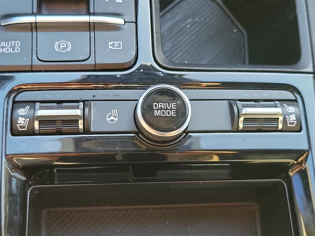 used 2025 Kia K5 car, priced at $29,998