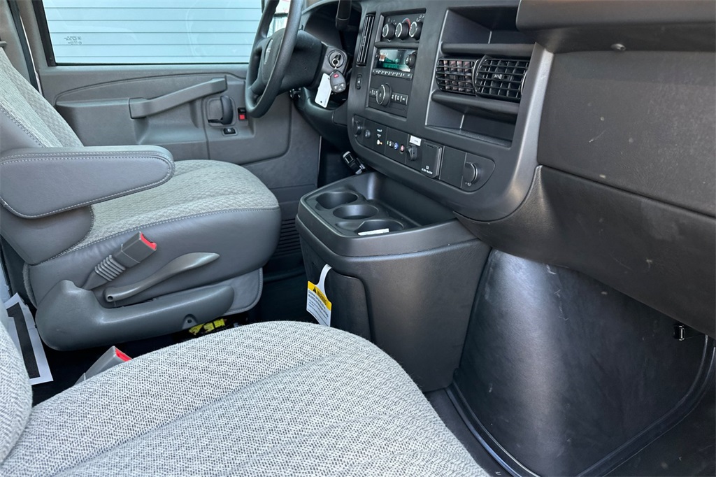 new 2025 GMC Savana 3500 car, priced at $43,538