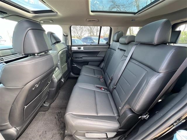 used 2025 Hyundai Santa Fe car, priced at $40,885