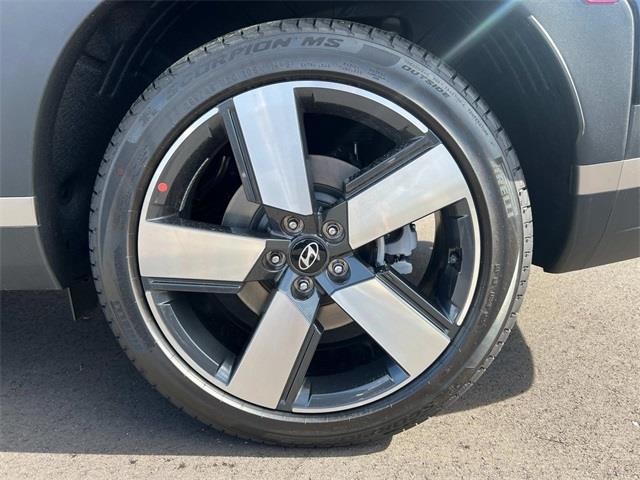 used 2025 Hyundai Santa Fe car, priced at $40,885