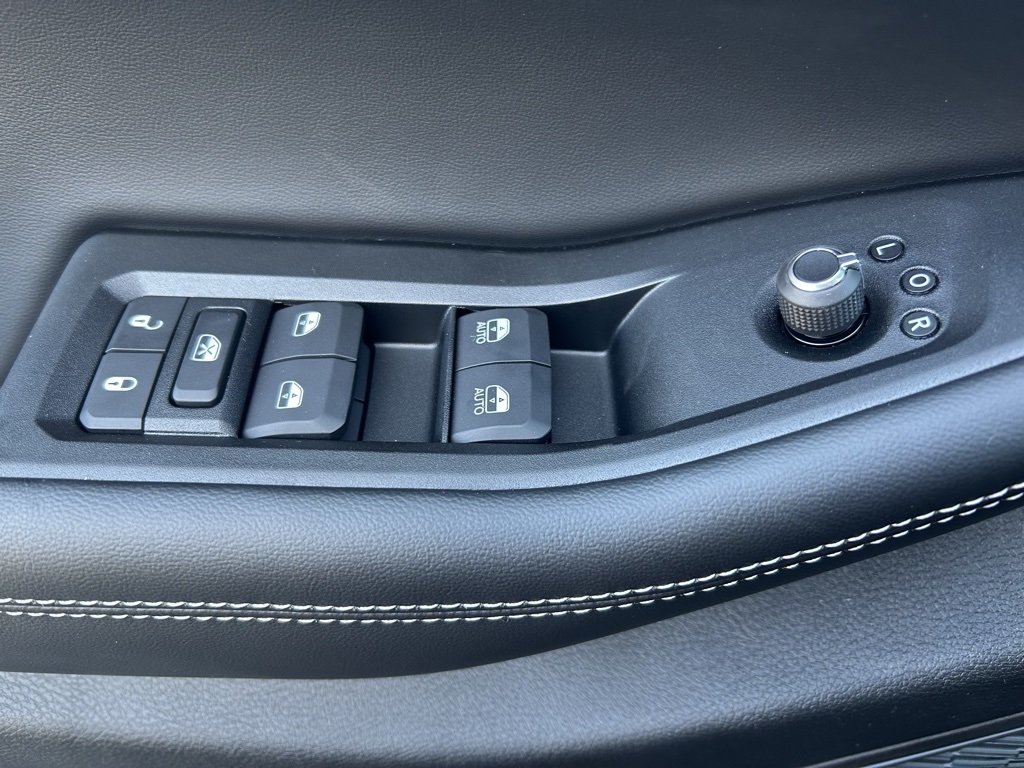 new 2025 Jeep Grand Cherokee car, priced at $51,485