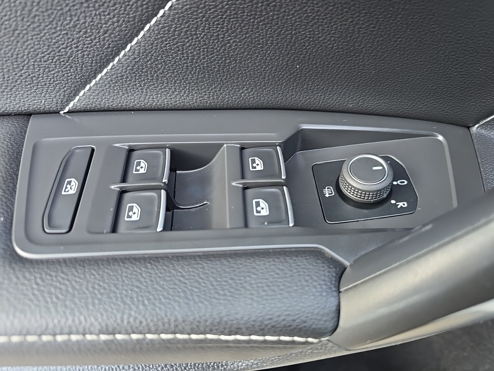 used 2022 Volkswagen Tiguan car, priced at $25,000