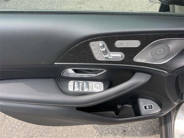 used 2022 Mercedes-Benz GLE car, priced at $51,980