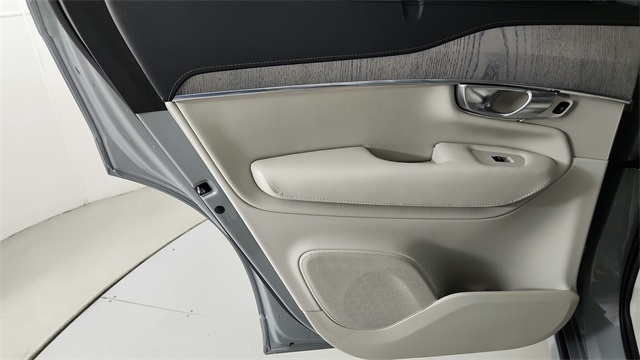 used 2024 Volvo XC90 Recharge Plug-In Hybrid car, priced at $62,994