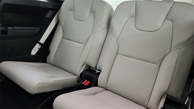 used 2024 Volvo XC90 Recharge Plug-In Hybrid car, priced at $62,994