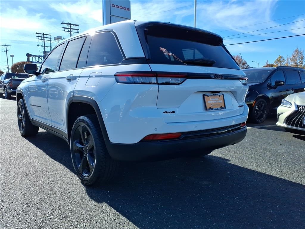 used 2024 Jeep Grand Cherokee car, priced at $32,900
