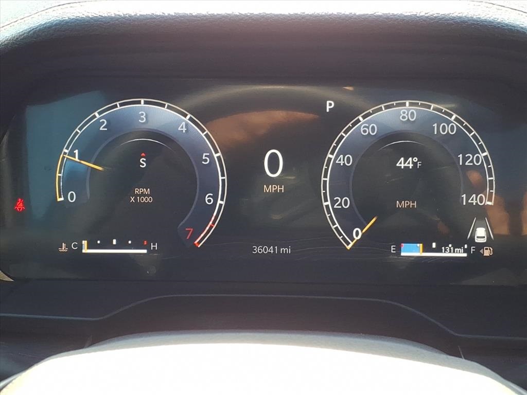 used 2024 Jeep Grand Cherokee car, priced at $32,900