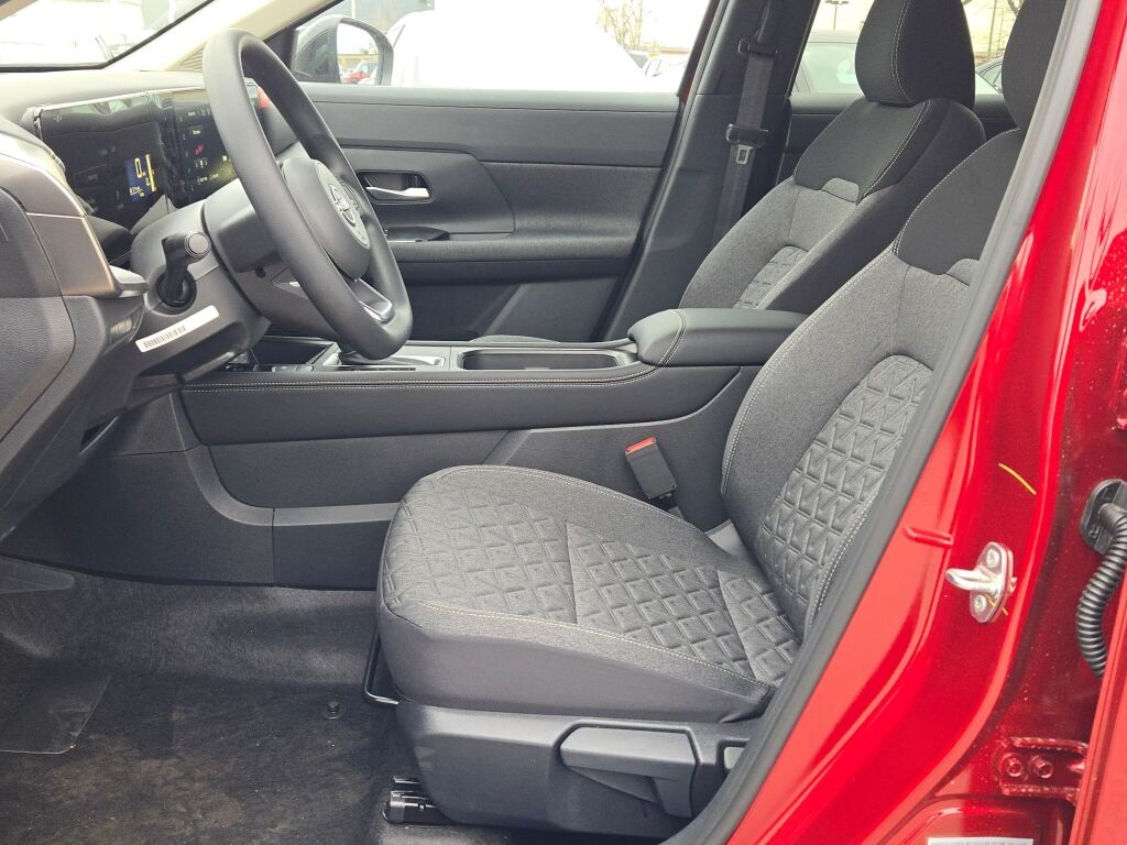 new 2025 Nissan Kicks car, priced at $27,530