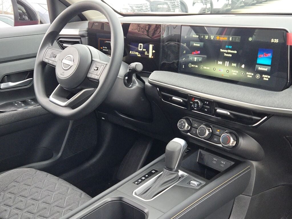 new 2025 Nissan Kicks car, priced at $27,530