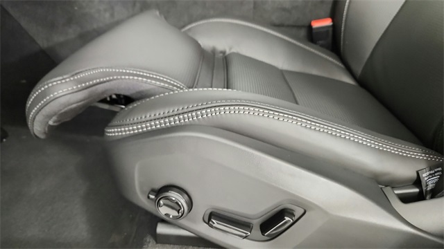 new 2026 Volvo XC60 Plug-In Hybrid car, priced at $75,565