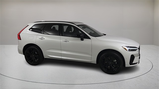 new 2026 Volvo XC60 Plug-In Hybrid car, priced at $75,565