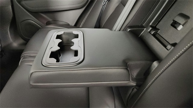 new 2026 Volvo XC60 Plug-In Hybrid car, priced at $75,565