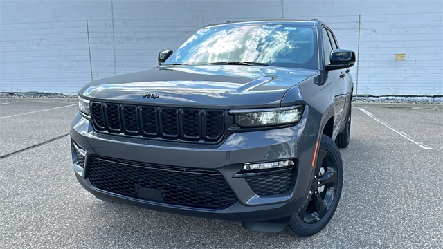 new 2025 Jeep Grand Cherokee car, priced at $48,703