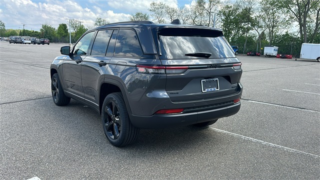 used 2025 Jeep Grand Cherokee car, priced at $48,703