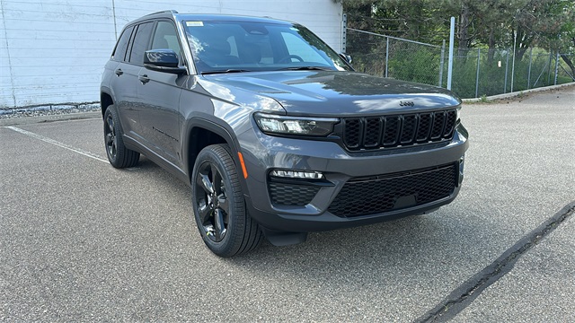 used 2025 Jeep Grand Cherokee car, priced at $48,703