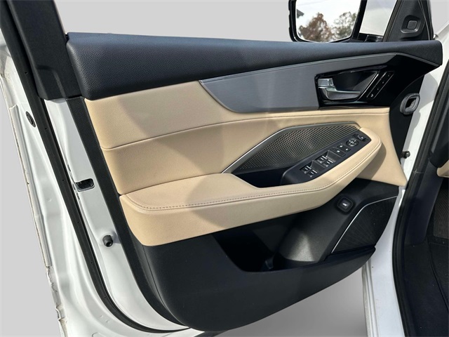 used 2023 Acura MDX car, priced at $36,039