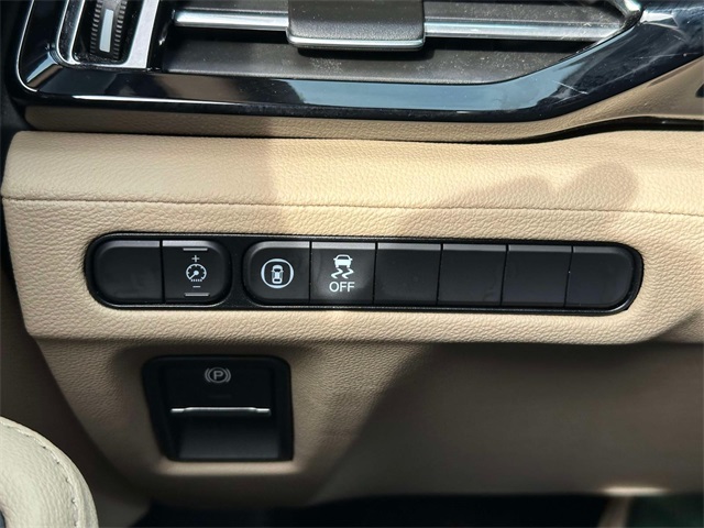 used 2023 Acura MDX car, priced at $36,039