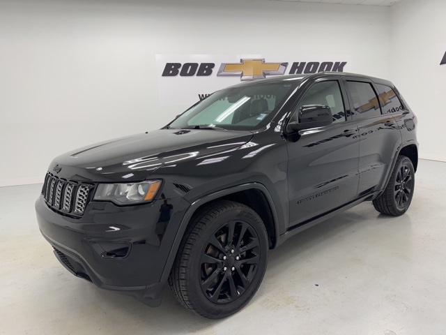 used 2017 Jeep Grand Cherokee car, priced at $9,250
