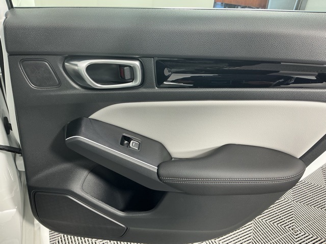 used 2025 Honda Civic Hybrid car, priced at $29,946