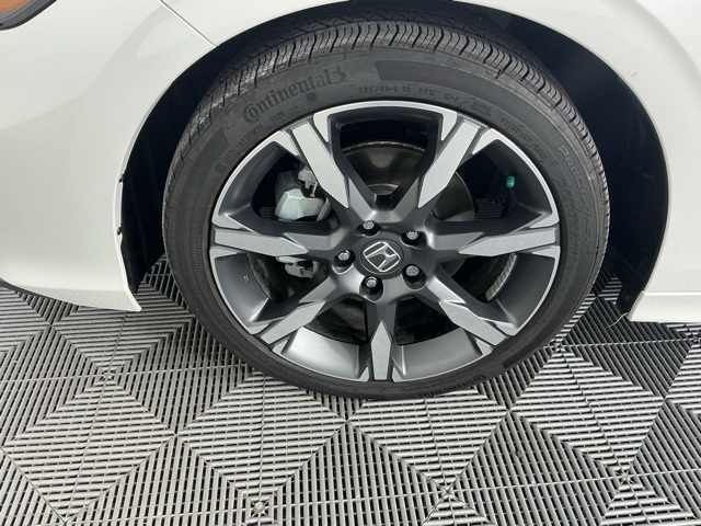 used 2025 Honda Civic Hybrid car, priced at $29,946