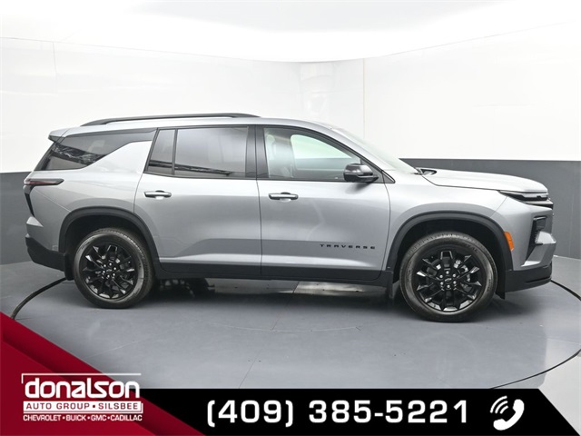 new 2026 Chevrolet Traverse car, priced at $47,322