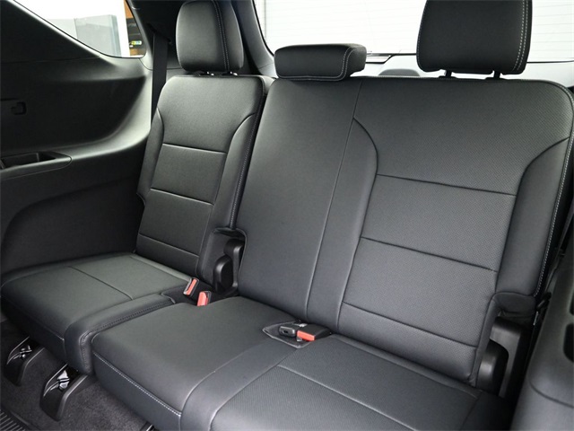 new 2026 Chevrolet Traverse car, priced at $47,322