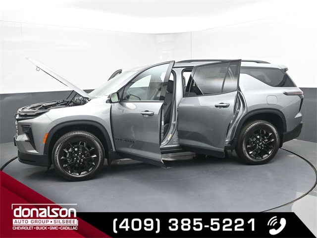 new 2026 Chevrolet Traverse car, priced at $47,322