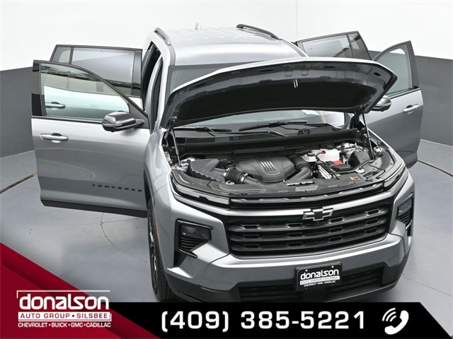 new 2026 Chevrolet Traverse car, priced at $47,322
