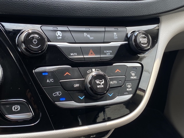 used 2020 Chrysler Pacifica car, priced at $20,709