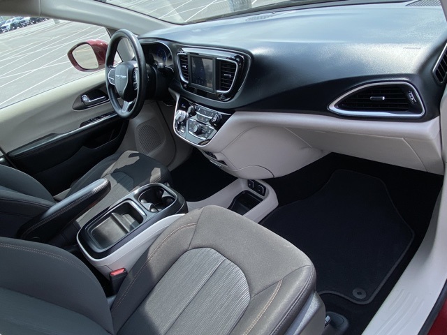 used 2020 Chrysler Pacifica car, priced at $20,709