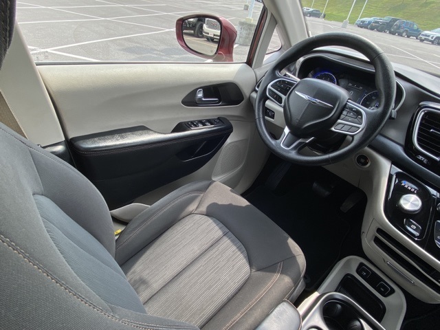 used 2020 Chrysler Pacifica car, priced at $20,709