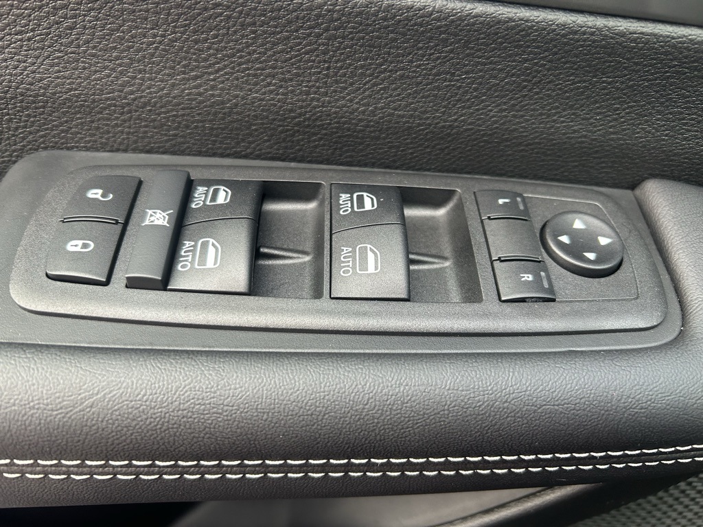 used 2025 Chrysler Pacifica car, priced at $41,000