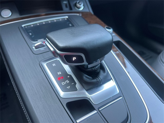 used 2020 Audi Q5 car, priced at $24,911