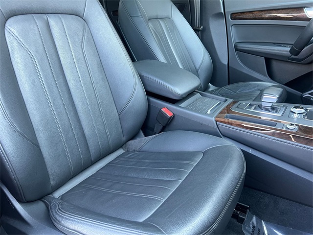 used 2020 Audi Q5 car, priced at $24,911