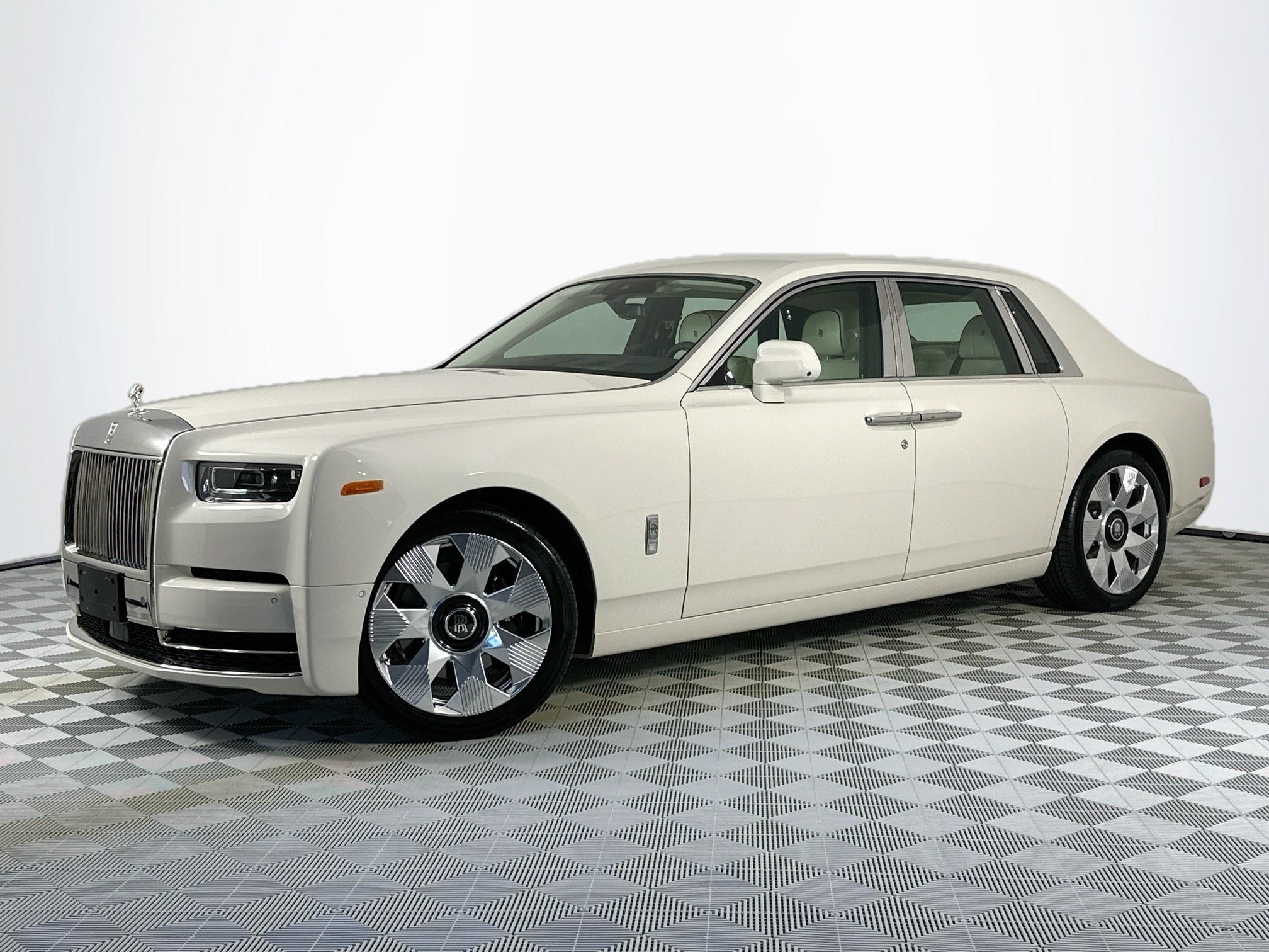 new 2026 Rolls-Royce Phantom car, priced at $638,990