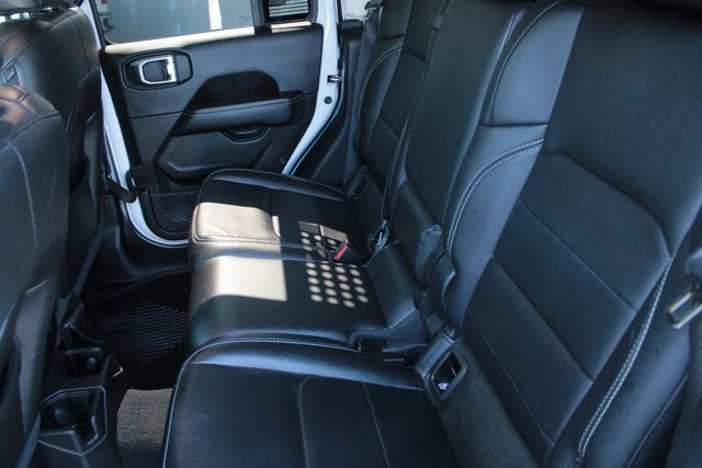 used 2022 Jeep Gladiator car, priced at $31,000
