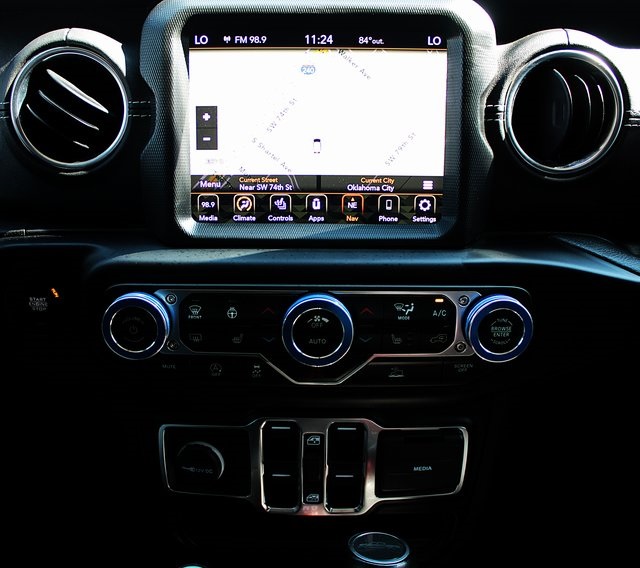 used 2022 Jeep Gladiator car, priced at $31,000