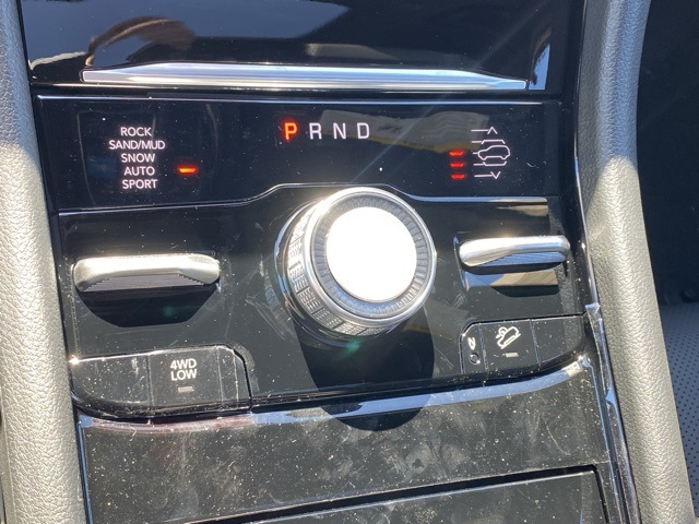 new 2025 Jeep Grand Cherokee car, priced at $52,998