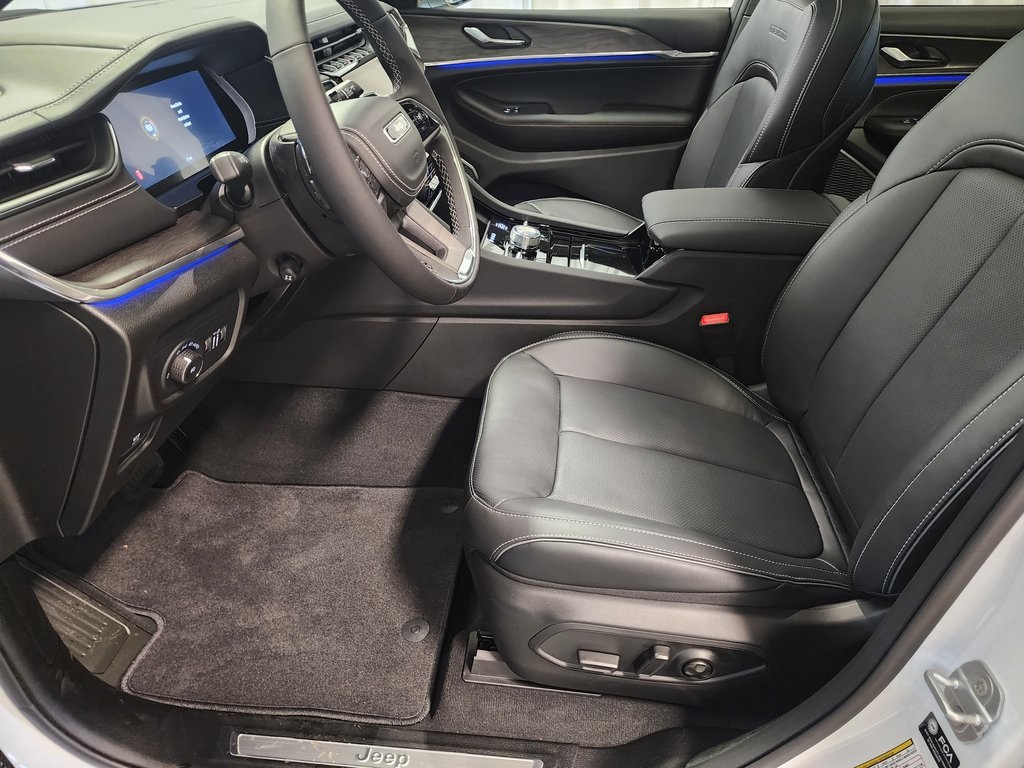 new 2025 Jeep Grand Cherokee L car, priced at $57,267