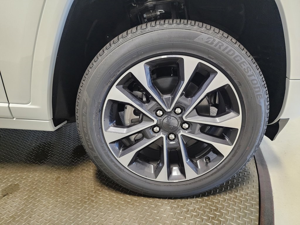 new 2025 Jeep Grand Cherokee L car, priced at $57,267