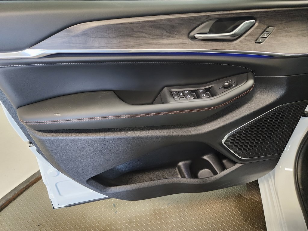 new 2025 Jeep Grand Cherokee L car, priced at $57,267