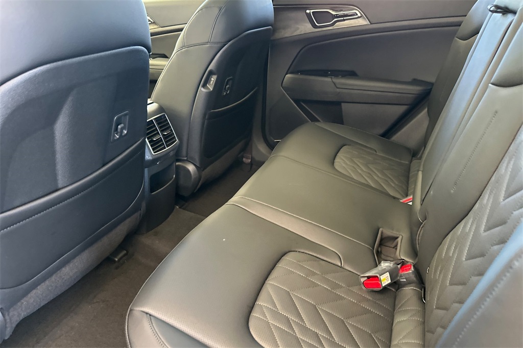 new 2025 Kia Sportage Plug-In Hybrid car, priced at $46,375
