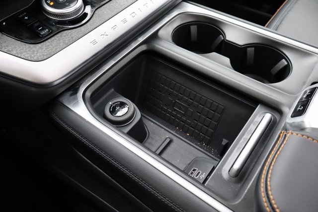 new 2025 Ford Expedition car, priced at $85,180