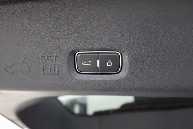 new 2025 Ford Expedition car, priced at $85,180