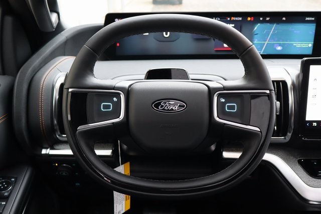 new 2025 Ford Expedition car, priced at $85,180