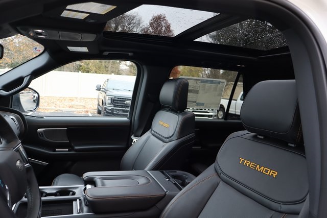 new 2025 Ford Expedition car, priced at $85,180