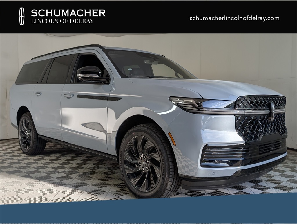 new 2025 Lincoln Navigator car, priced at $109,300